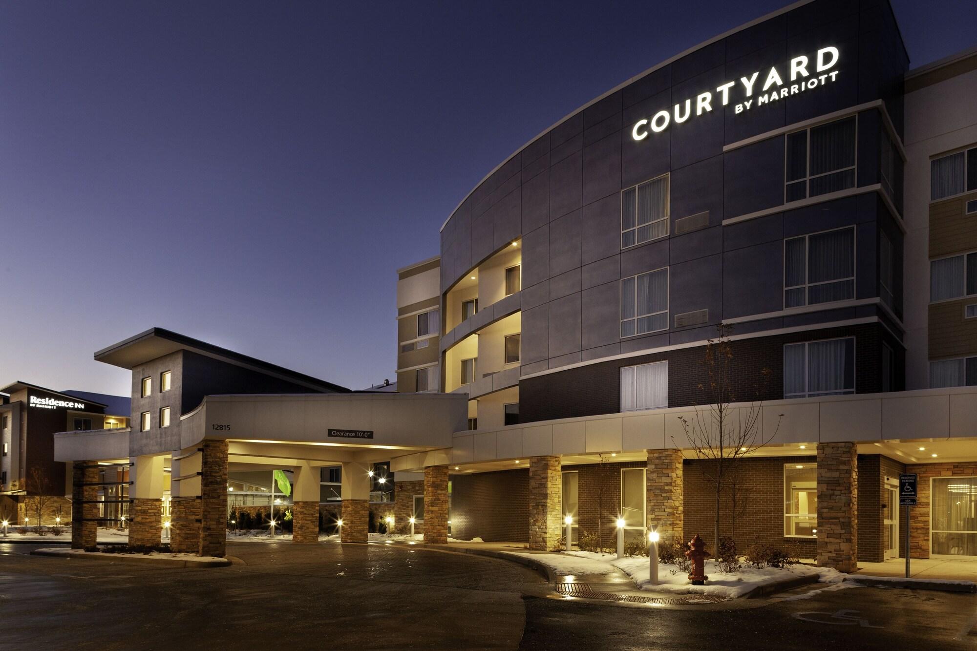 מלון Town and Country Courtyard By Marriott St. Louis West County מראה חיצוני תמונה