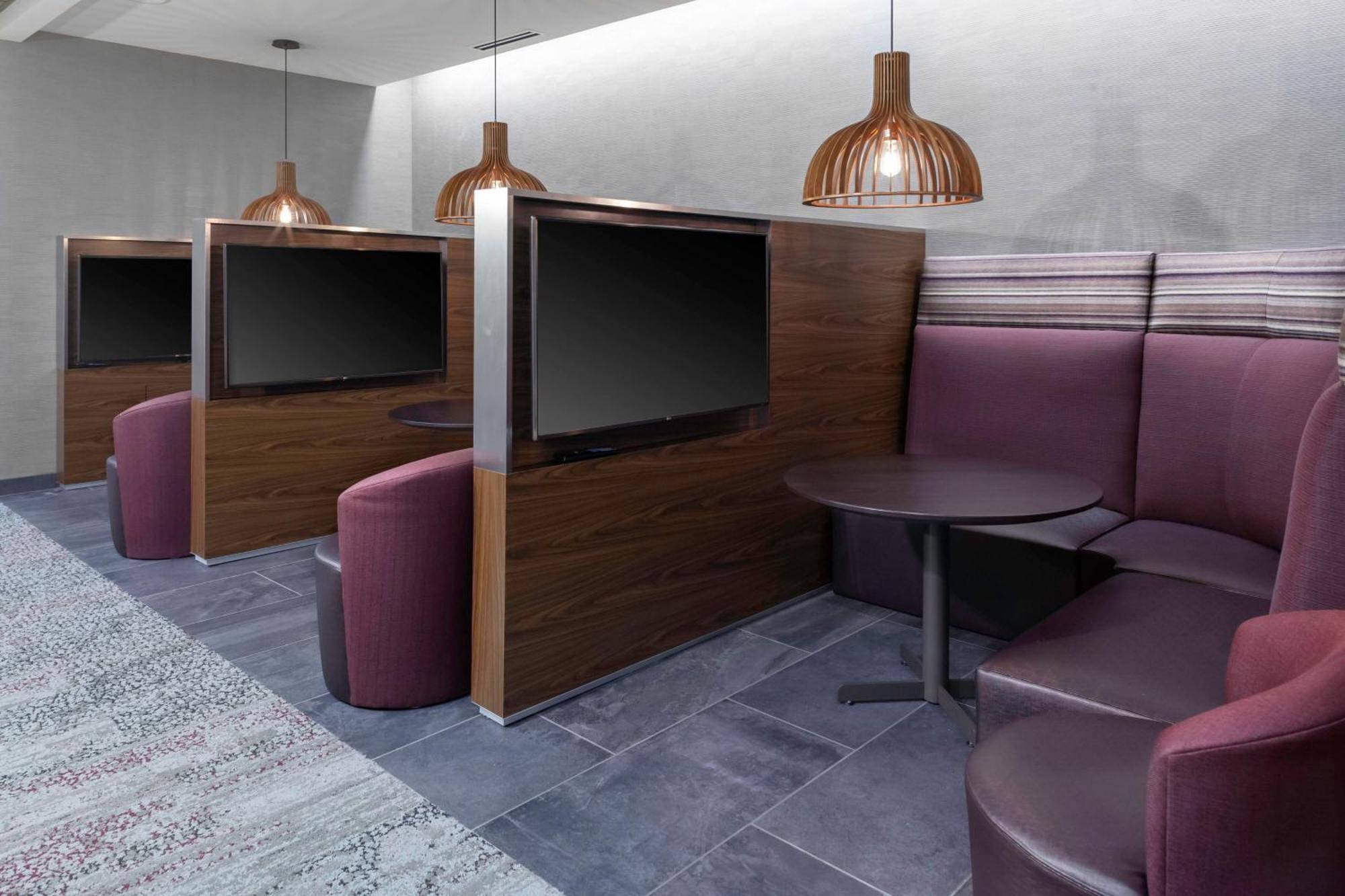 מלון Town and Country Courtyard By Marriott St. Louis West County מראה חיצוני תמונה