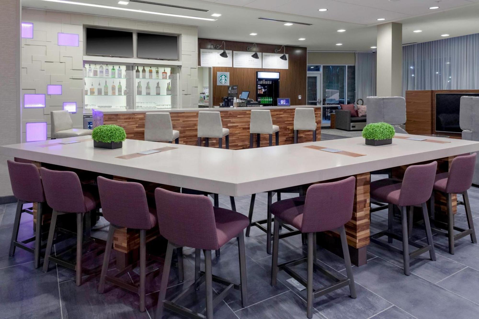 מלון Town and Country Courtyard By Marriott St. Louis West County מראה חיצוני תמונה